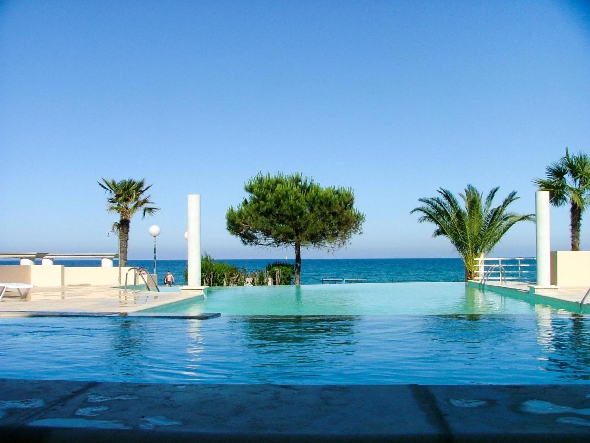 Apartment Mb4 Piscine By Interhome Moriani Plage Bagian luar foto